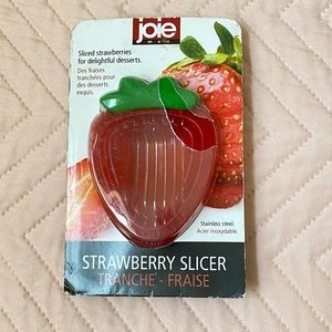 Strawberries slicer